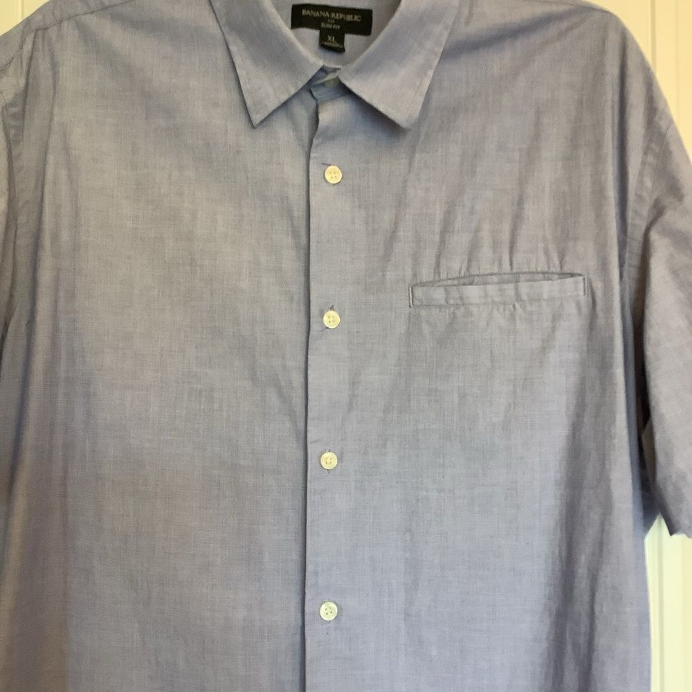 Banana Republic Slim‎ Fit Button Down - Picture 2 of 6